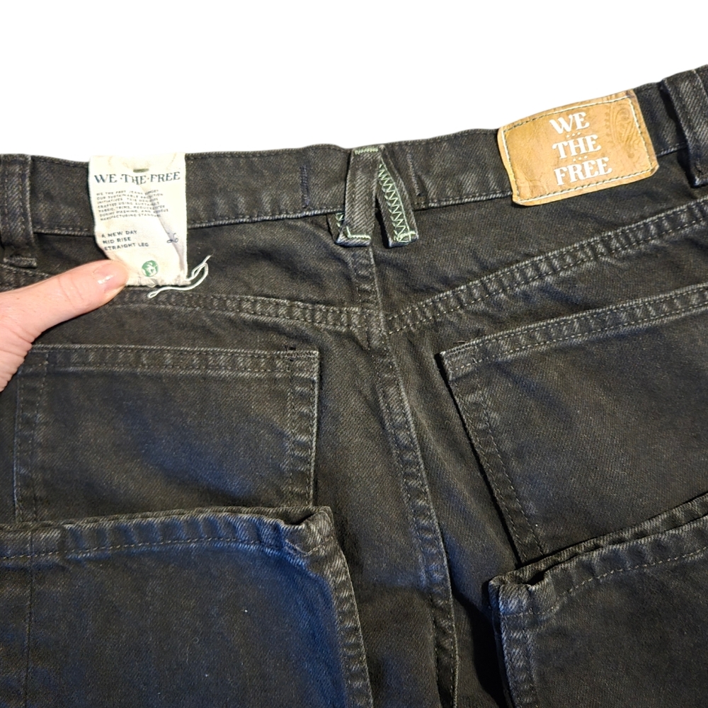 Free People A NEW DAY MID RISE STRAIGHT LEG Black Jeans Sz 26 NWT